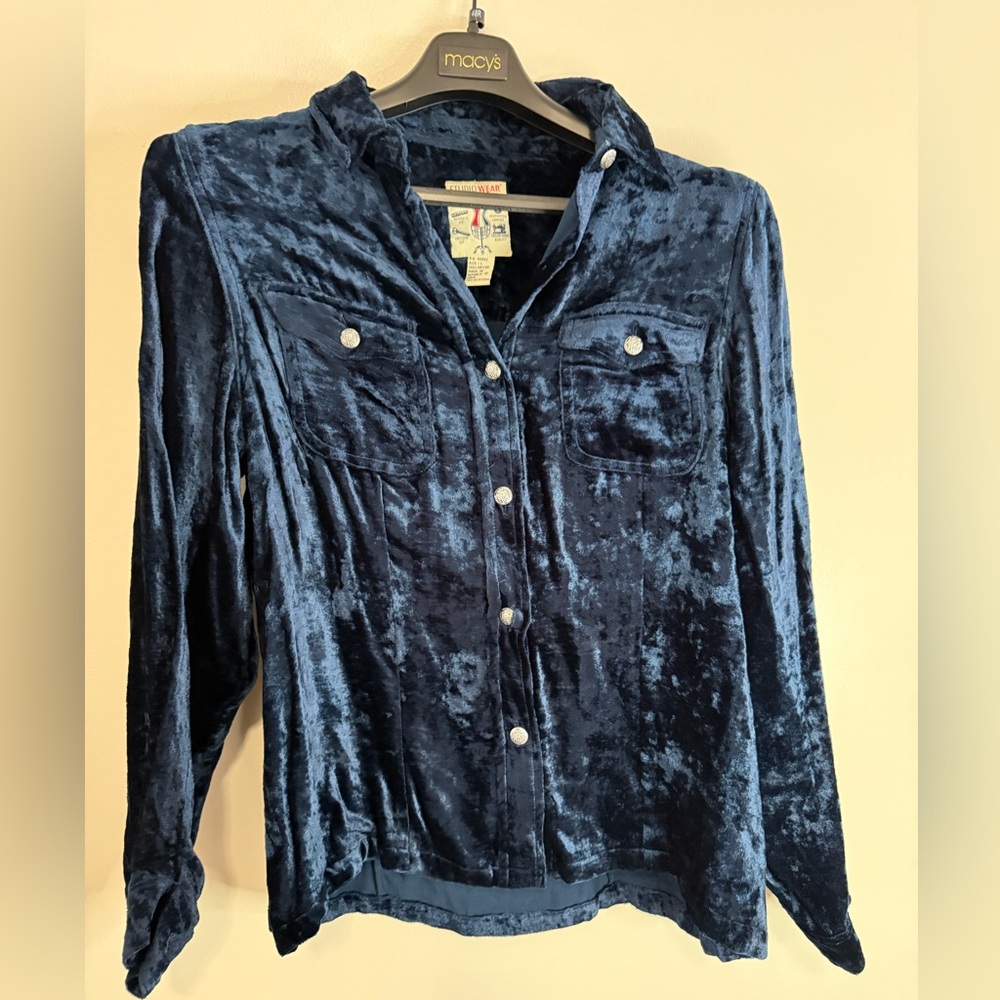 Studio Wear NWT Dark Blue Velvet Button-Up Shirt In size Large